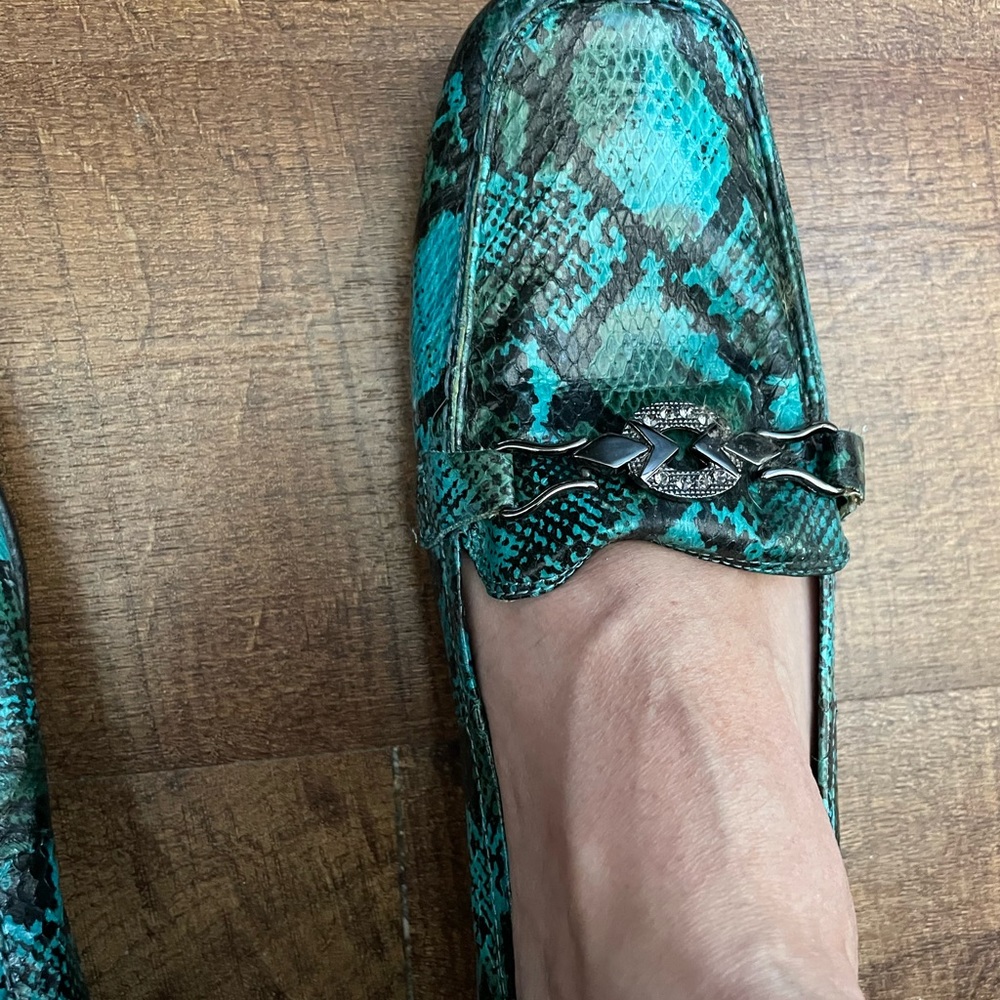 Bellini flats teal and black flats. They have been in storage